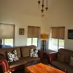 The House, * Cong